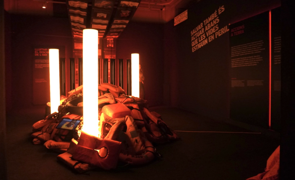 Inauguramos en el Palau Robert de Barcelona la exposición Open Arms, una misión a contracorriente